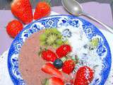 Smoothie bowl à la banane, fraise et açaï