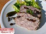 Terrine de lapin aux pruneaux