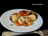 Coquilles St-Jacques sautées, fondue de tomates et champignons