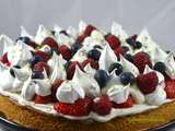 Tarte aux fruits rouges, chantilly mascarpone, meringue et zestes de citron vert