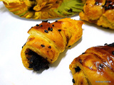 Mini croissant feuilleté à la tapenade noire et confit de truffes avec des graines de nigelle + pâte de curry