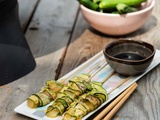 Brochettes de courgettes au fromage, comme des yakitoris au barbecue