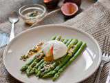 Salade d’asperges tièdes, oeufs mollets, vinaigrette passion