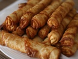 Cigares marocains aux amandes, miel, eau de fleurs d'oranger