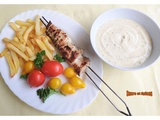 Brochettes de poulet Souvlaki avec une marinade au yaourt