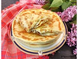 Pains à la poêle, au lait fermenté et au fromage (Khachapuri) - Recette en vidéo