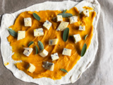 Pizza au butternut et fromage bleu des grottes