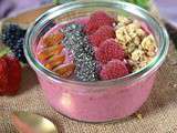 Smoothie bowl aux fruits rouges