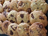 Cookies aux Blancs d’œufs et Restes de Chocolat