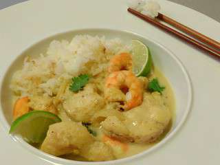 Curry de lotte au lait de coco et citron vert