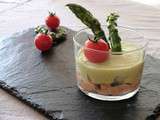 Mousse d'asperges vertes et son tartare de saumon en verrines