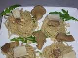 Nids de spaghettis aux champignons et aux noisettes