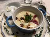 Entrée : Velouté de Chou-fleur à l'Abondance, aux noisettes et lard fumé