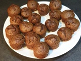 Muffins à la purée de cajou, noisettes, cacao et pépites de chocolat