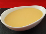 Sauce hollandaise facile et rapide. Recette pour accompagner poissons, asperges et légumes