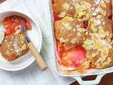 Cobbler aux abricots et aux framboises