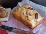 Cake salé au chèvre frais, figue et huile de noix