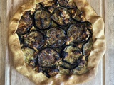 Tarte rustique aubergines, chèvre & pesto