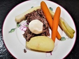 Pot-au-feu  marxiste  avec sauce tartare