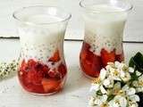 Verrines de perles de tapioca à la noix de coco et fraises macérées {Battle Food #19}