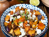 Salade patate douce, feta et oignons rouges