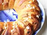 Couronne briochée à la pâte d'amandes