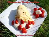 Crêpe fourrée à la chantilly et aux fraises