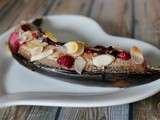 Bananes au four, amandes, framboises et chocolat