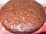 Brownie chocolat, noix, pistaches, papaye