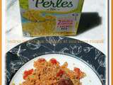 Tendres perles aux tomates et saucisses rougail