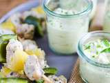 Brochettes de poulet mariné au lait de coco & citron vert, mousse ananas-colombo (+ Concours)