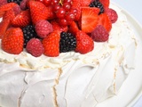 Pavlova aux fruits rouges