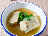 Dwaeji Galbitang / Soupe de travers de porc / 돼지갈비탕